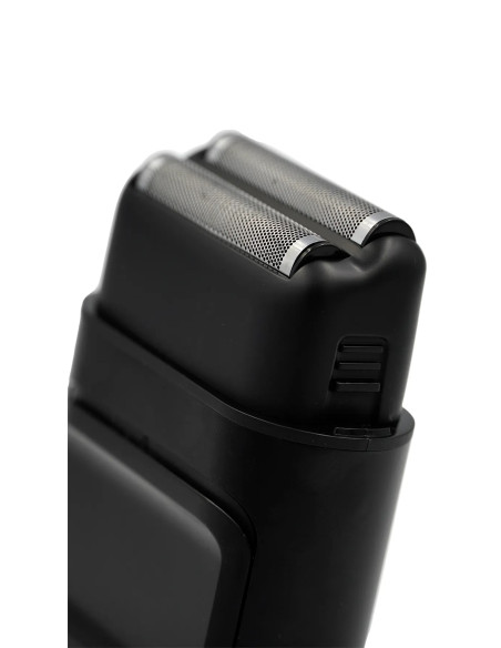Razor-shaver with foil finish, black titanium coating, stainless steel blade, 7000 rpm